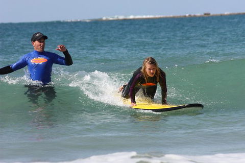 Learn To Surf At Lorne On The Great Ocean Road - Find Attractions 6