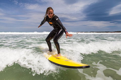 Learn To Surf At Lorne On The Great Ocean Road - Find Attractions 4