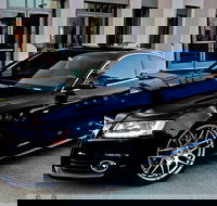 Chauffeur Car Melbourne Airport To CBD 75 - Find Attractions