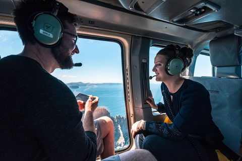 15-Minute Sea Cliffs And Convicts Helicopter Flight From Port Arthur - Find Attractions 0