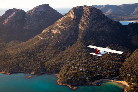 Wineglass Bay And Maria Island Wildlife Scenic Flight From Hobart - Find Attractions 3