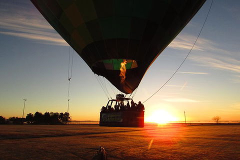 Hot Air Balloon Tasmania - Find Attractions 0