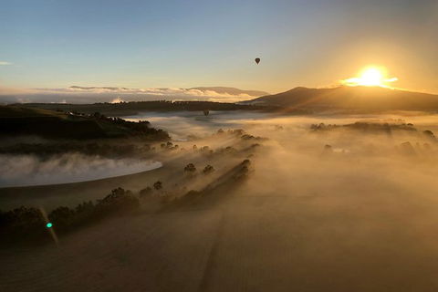 Balloon Flights In Northern Tasmania - Find Attractions 1