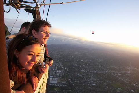 Balloon Flights In Northern Tasmania - Find Attractions 0