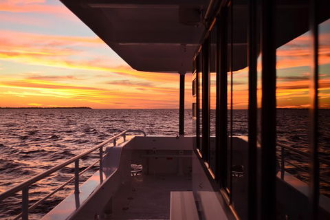 Hervey Bay Sunset Cruise - Find Attractions 1