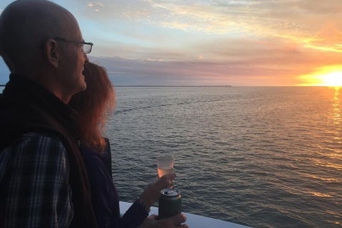 Hervey Bay Sunset Cruise - Find Attractions 0