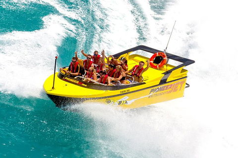 Airlie Beach Jet Boat Thrill Ride - Find Attractions 11