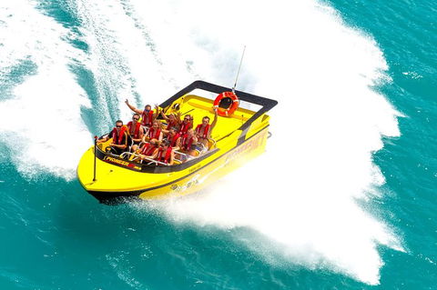 Airlie Beach Jet Boat Thrill Ride - Find Attractions 7