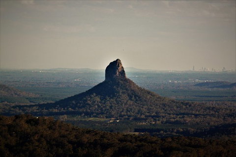 Maleny Booked Hire Services Sunshine Coast And Hinterland Buses And Private Cars - Find Attractions 0