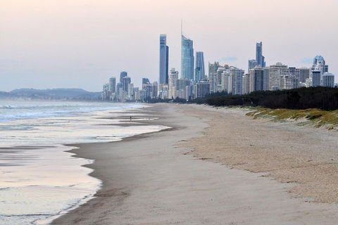 Luxury Brisbane Airport Transfers To And From Broadbeach For Up To 11 Ppl - Find Attractions 0