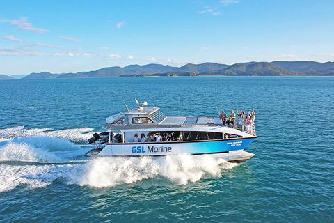 Whitsunday Island Boat Adventure - Find Attractions 0