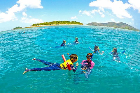 Whitsunday Island Boat Adventure - Find Attractions 3