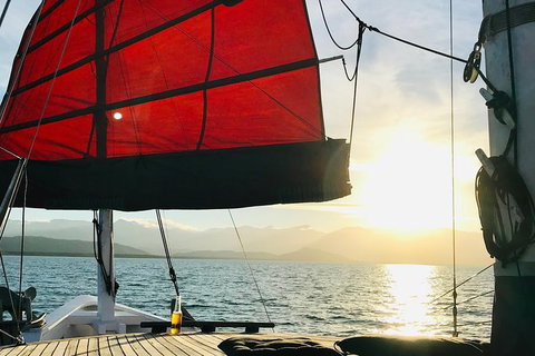 Shaolin Sunset Sailing Aboard Authentic Chinese Junk Boat - Find Attractions 11