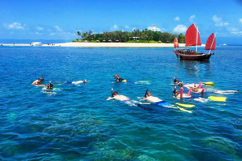 Low Island Snorkelling Private Charter Aboard Authentic Chinese Junk Boat - Find Attractions 2