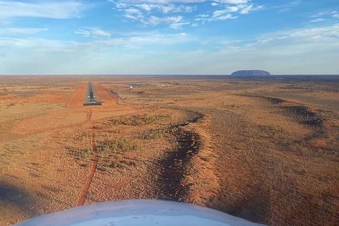 Scenic Flight: Uluru Rock Blast - Find Attractions 3
