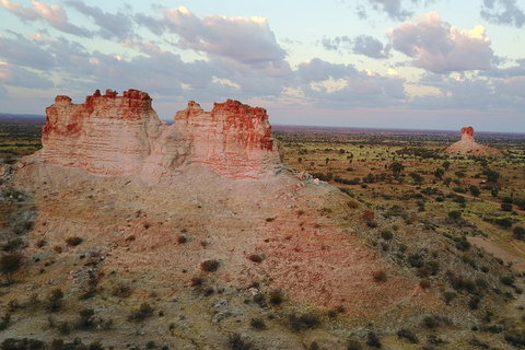 Chambers Pillar And Rainbow Valley 1 Day 4WD Tour - Find Attractions 11