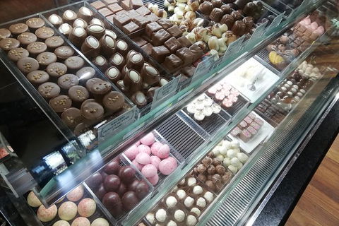 Hunter Valley Private Tour Including Wine, Chocolate, Cheese, Vodka, Gin Tasting - Find Attractions 20