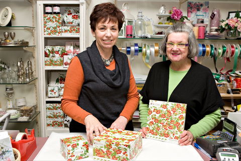 Annie B's Full House - Find Attractions 0