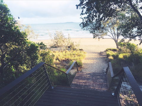 Canoe Point Beach And Parklands - Find Attractions 0
