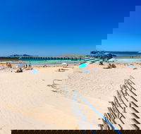 Jetty Beach - Find Attractions
