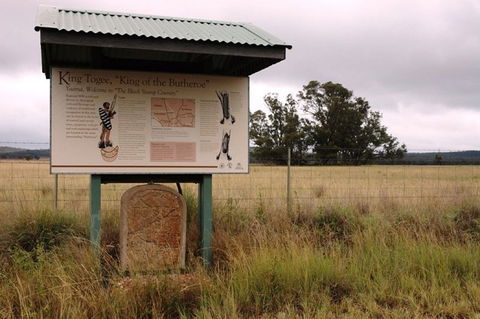King Togees Grave - Find Attractions 0