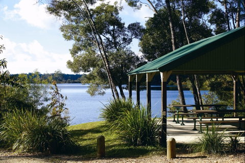 Lake Paluma - Find Attractions 1