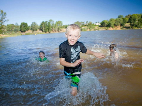 Lake Sambell - Find Attractions 0