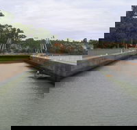 Lock 4 - Find Attractions