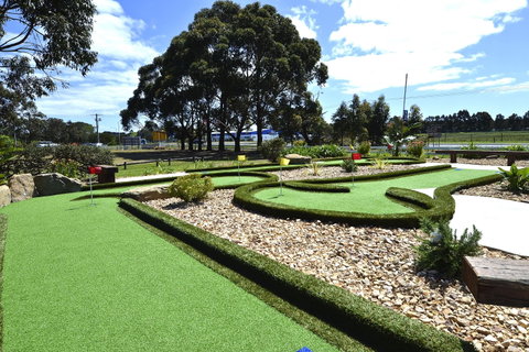 A Maze N Games - Find Attractions 1