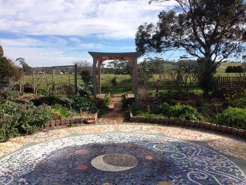 Arc Yinnar - Find Attractions 0