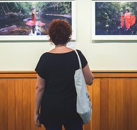 Fox Photo Den - Find Attractions