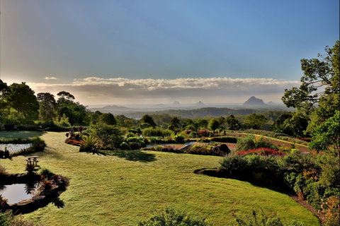 Glass House Mountains To Sunshine Coast Shores - Find Attractions 0