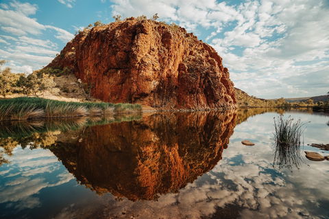 Glen Helen Gorge - Find Attractions 0