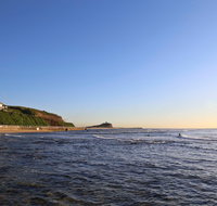 Nobbys Beach - Find Attractions