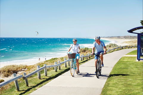 Ride The Sunset Coast - Marmion To Burns Beach - Find Attractions 0