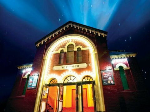 The Playhouse Theatre - Find Attractions 1