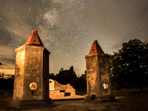 Chinese Burning Towers - Find Attractions 1