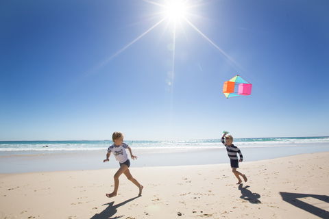 Cylinder Beach, North Stradbroke Island - Find Attractions 2