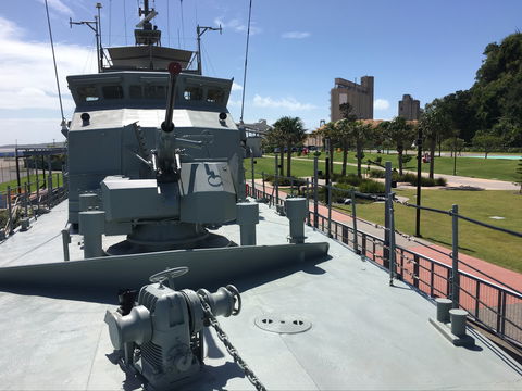 HMAS Gladstone - Find Attractions 1