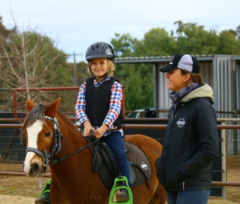 Horse Riding Lessons And Trail Rides - Find Attractions 0