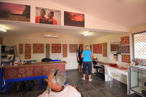 Kathleen Buzzacott Art Studio - Find Attractions 1