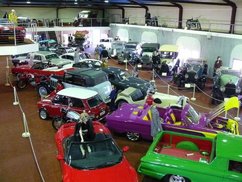 McFeeters Motor Museum And Visitor Information Centre - Find Attractions 1