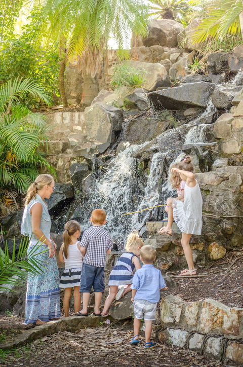 Queens Park Waterfall - Find Attractions 0