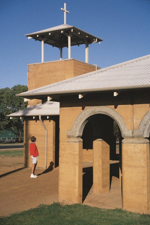 St Thomas More Catholic Church - Find Attractions 0