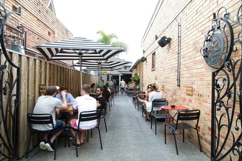 West End And South Brisbane - Find Attractions 0