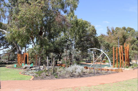 Wireless Hill Park - Find Attractions 2