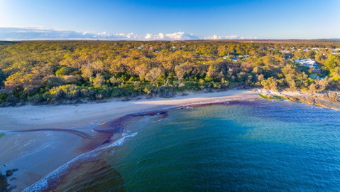 Abrahams Bosom Beach - Find Attractions 0