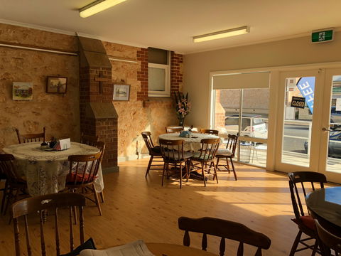 Anglican Community Cafe, Limestone Art Gallery & Cornish Garden - Find Attractions 2