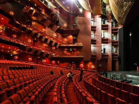 Arts Centre Melbourne - Find Attractions 2