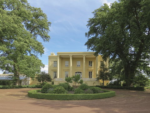 Clarendon - Find Attractions 0